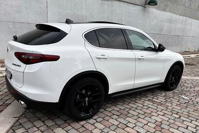 Alfa Romeo Stelvio 2.2 Q4