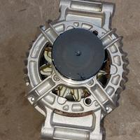Alternatore  14 v 90 A 