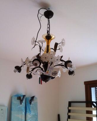 Lampadario in vetro di Murano fatto a mano