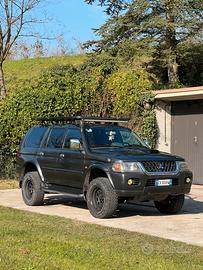 Mitsubishi Pajero sport