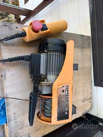 Paranco montacarichi 250kg con staffe