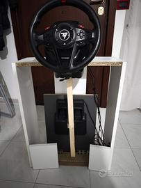 volante e pedaliera per PlayStation