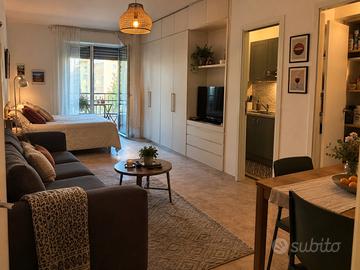 Ampio monolocale con balcone a Milano - Turro