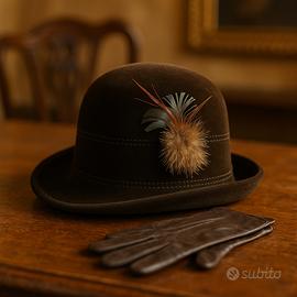 Cappello vintage con piume anni 50 60 marrone