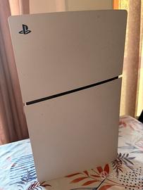 Playstation 5 con due joystick