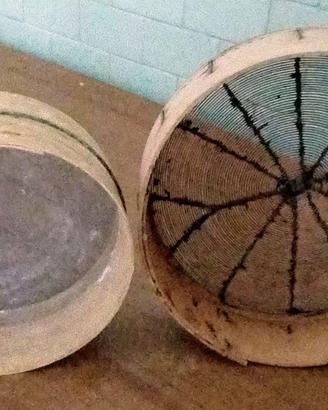 chitarra per pasta e setaccio in legno