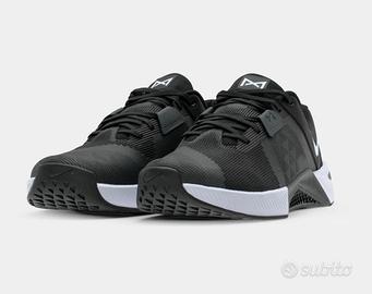 Nike Performance METCON 10 - num 45 - black/white