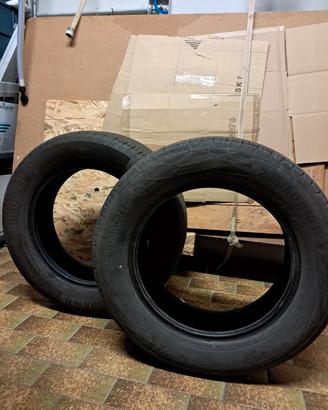 Gomme 205/60 R16