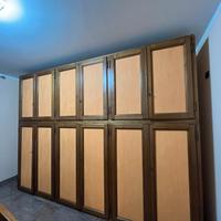 Armadio completamente il castagno