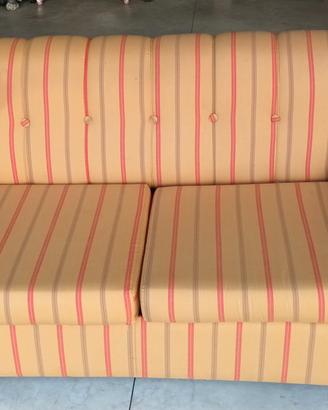 Divano letto matrimoniale