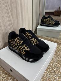Sneakers nere con stampa leopardata Sara Lopez