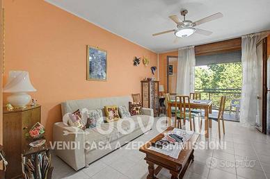 Appartamento di 93 m² con 3 locali e box auto a Mi