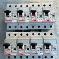 8 Salvavita al prezzo di uno BTICINO G8813A/AC