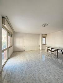 Ampio pentavano con cortile privato