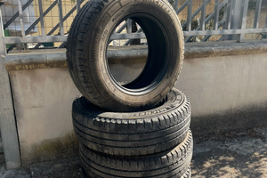 Gomme camper/furgone 215/70 R15 CP