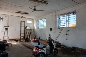 Box di 75mq per auto d'epoca