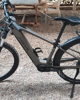 Bicicletta elettrica Focus Aventura2 Ebike 