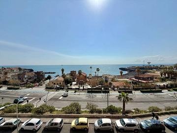 Appartamento di 185 m² con più di 5 locali a Catan