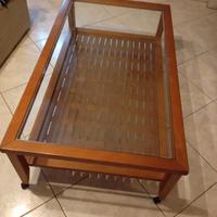 tavolino in legno e vetro 