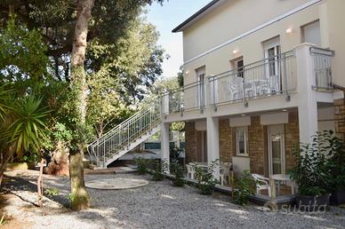 SAN VINCENZO rif.9 - 3 camere doppi servizi