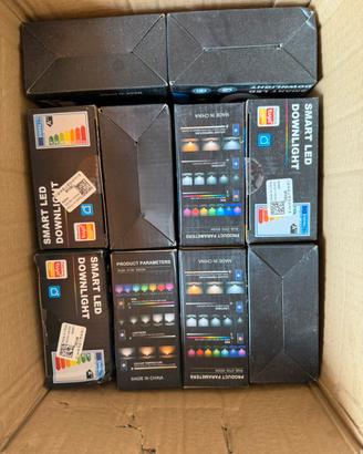 Lampada LED Smart Tuya RGB+CCT