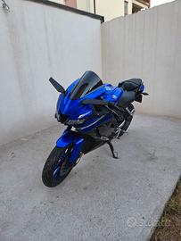 Yamaha YZF-R125 del 2021