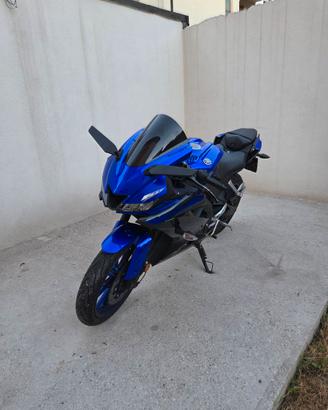 Yamaha YZF-R125 del 2021