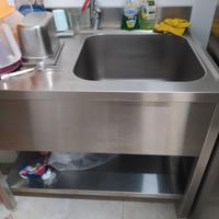 Lavello in acciaio completo