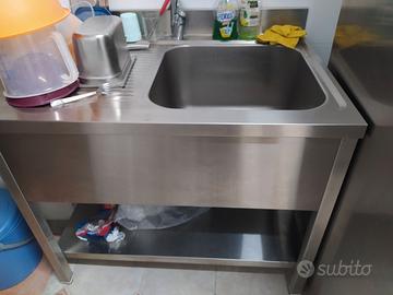 Lavello in acciaio completo