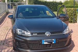 VOLKSWAGEN Golf 7ª serie - 2016