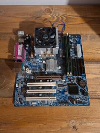 Scheda Madre Acer con CPU + 512 MB RAM  – Retro PC