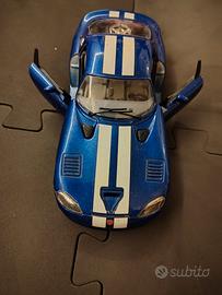 macchinine in metallo