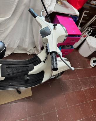 Vespa 50 special