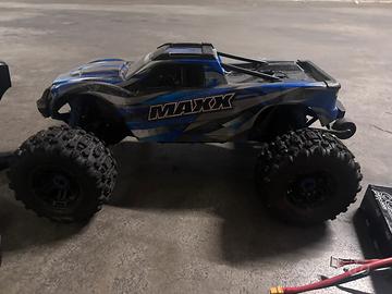 Traxxas maxx 1/8 brushless