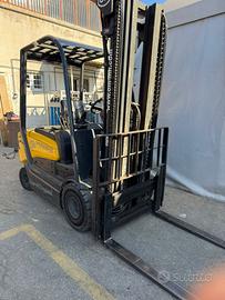 Carrello elevatore OM