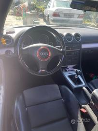 Audi A4  cabriolet à-line