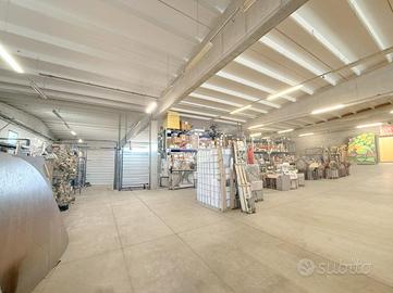 CAPANNONE A CAVERNAGO