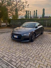 Audi TT MK3 2.0 TDI