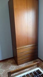 Coppia armadi cameretta in olmo