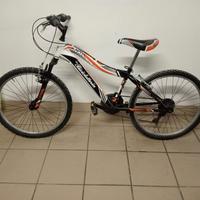bicicletta Mountain bike 
