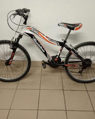 bicicletta Mountain bike 