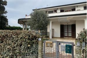 Appartamento Curtatone [A4346694]