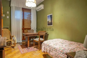 Stanza singola disponibile in elegante appartament