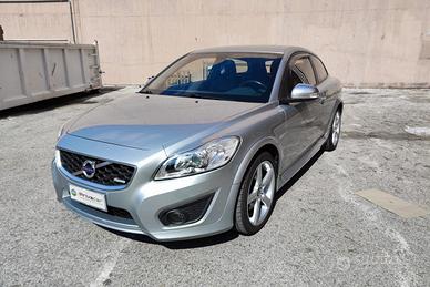 VOLVO C30 D3 R-design