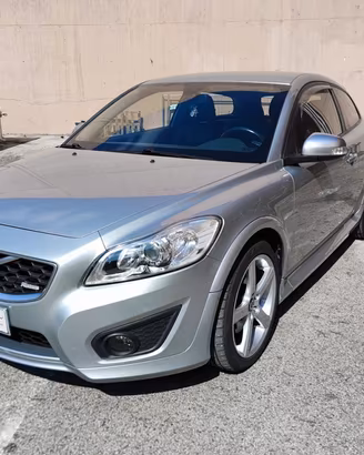 VOLVO C30 D3 R-design