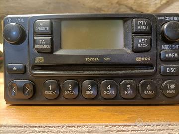 Autoradio Rav4 2003 originale + kit inserimento