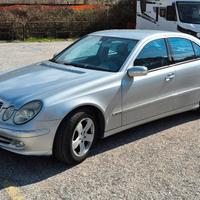 Mercedes-Benz Classe E 220 CDI Avantgarde (2002)