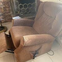 Poltrona ribaltabile con motore