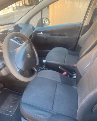 Peugeot 207 1.4 hdi