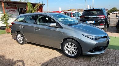 Toyota Auris Touring Sports 1.8 Hybrid Lounge